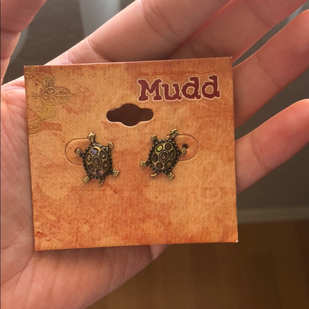 cute turtle studdish earrings